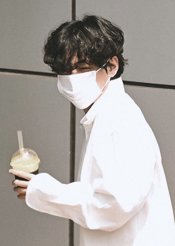 taeteland's tweet image. IM IN LOVE