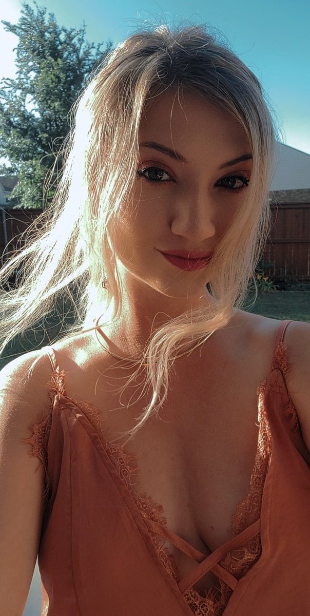 BlazeFyre's tweet photo. Summer vibes 🌞 https://t.co/kqlPDz5qMM