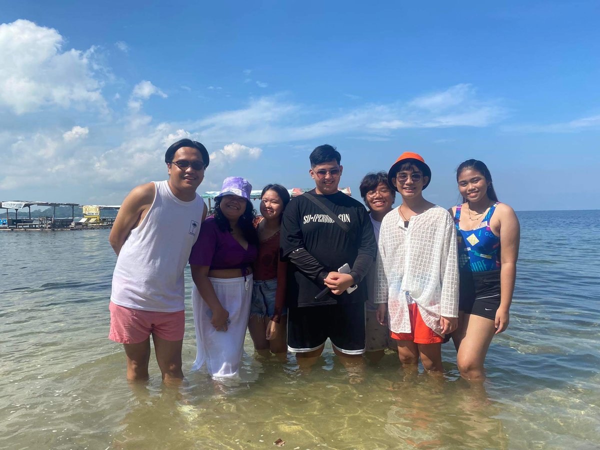 MaverickDeVera1's tweet photo. WEEK END GANAP ⛵🌸🥰
KLAPP AT BATANGAS 2022

@Ruskinmenace @Johnnylang031 @shingcands and to ATE'S 🌸💖🥰 https://t.co/e4sbCqJqn5