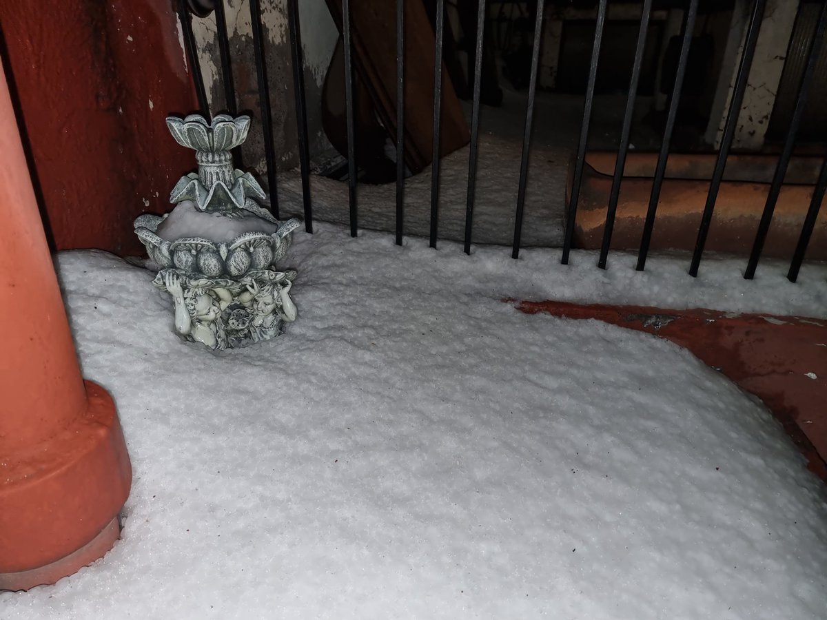 Sebidoo's tweet image. Para los que dicen que estuvo leve el #granizo #granizada