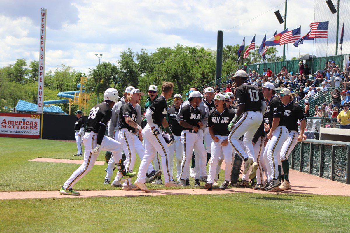 Thank you @SJGator_BB 💚 #JUCOWS22 was the Gator's 25th appearance in Grand Junction!🐊