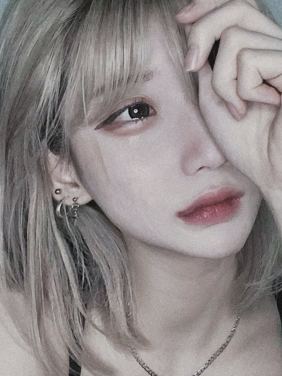 Wolfpizza_'s tweet photo. 愛≠哀 https://t.co/QAs7Uek5Jy
