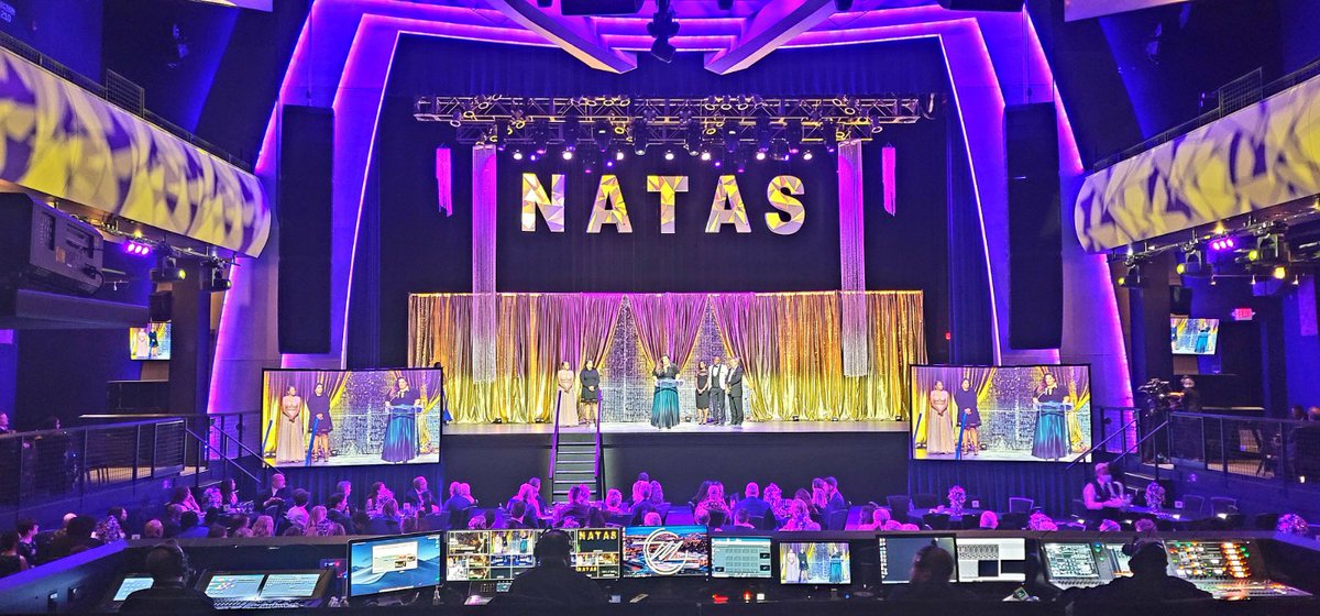 SheilaGrantTV's tweet photo. … about last night. 
✨
It’s been an honor to serve as a Governor on the board of @NATASMichigan. 
✨
I was so thrilled to be able to present my former colleagues and director with their second consecutive Emmy award for their hard work on The Mr. E Show! https://t.co/BsAc9lpz1h