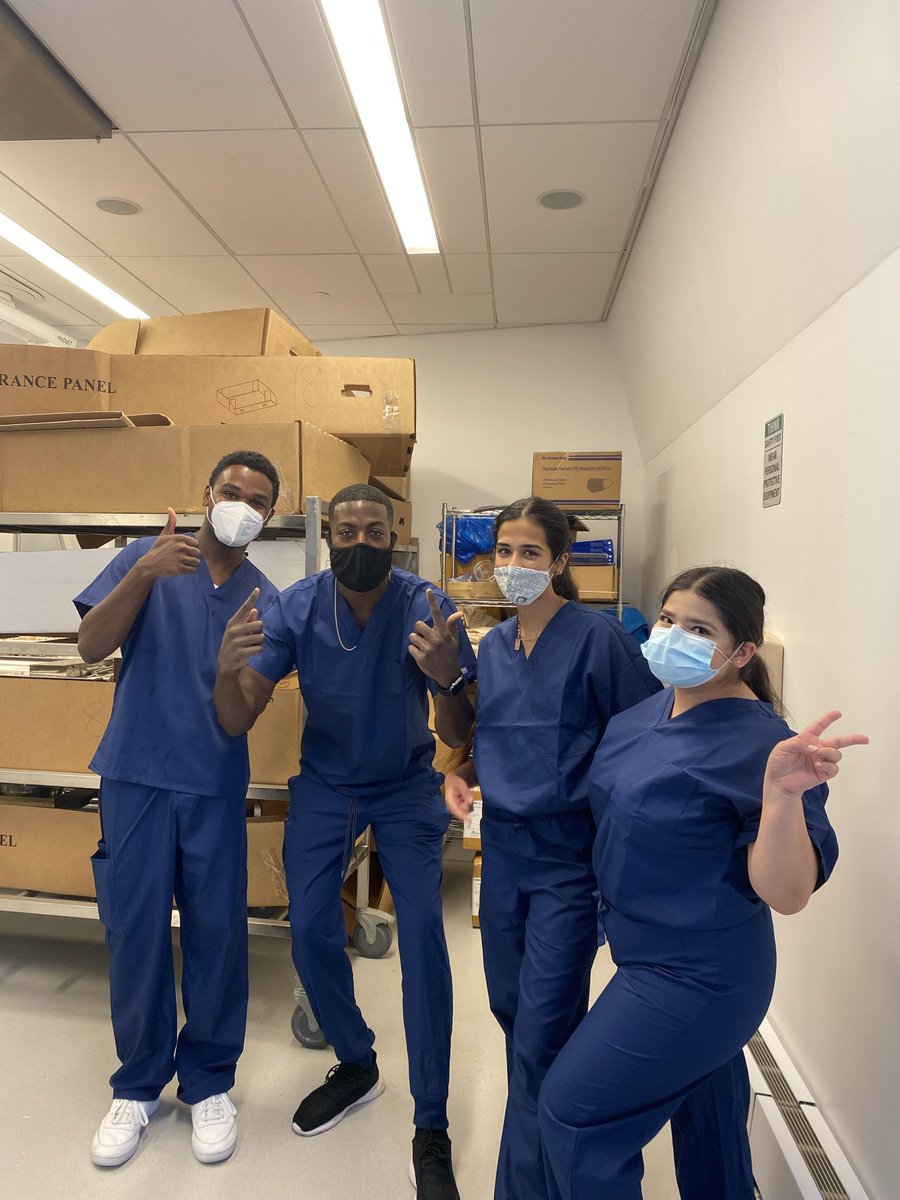 Excited that I’m 1/4 of the way toward becoming a doctor. Less excited that I only get 3 more years with my classmates at <a href="/Columbia/">Columbia University</a>. Thanks for making *med school fun.🤎

* #medschool is like being on a moving train, so we outside for the next 3months ✌🏿☀️

#MedTwitter
#SNMA
#NYC