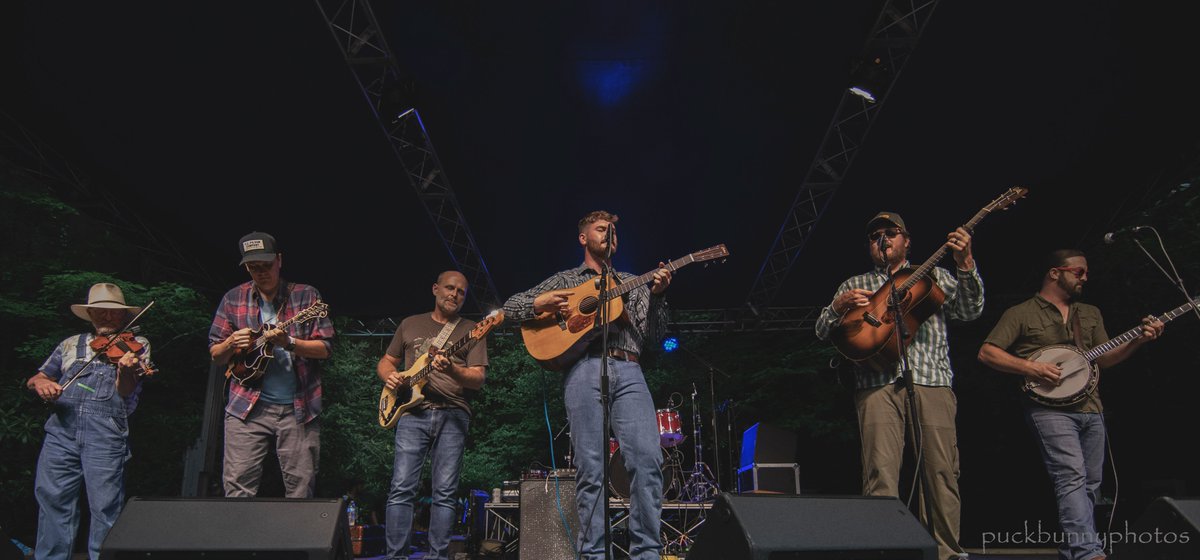 Commonwealth Country tweet media