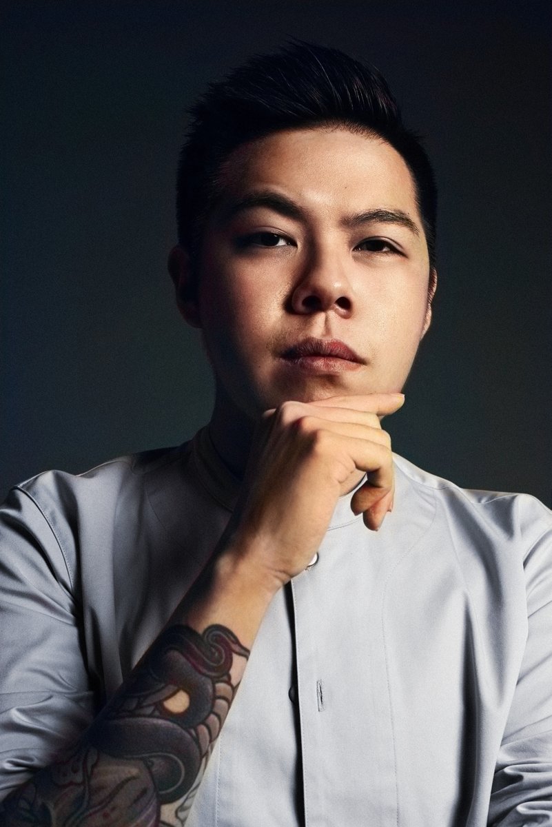 NgeeAnnNP's tweet photo. Heartiest congratulations to our very own School of Business & Accountancy alumnus, Matthew Zeng, who has been featured as one of Forbes 30 Under 30 entrepreneurs! Read more here: https://t.co/i0aAMGaddM
#ngeeannpoly #bepartofxtra ๐ธ: @dstnctsg https://t.co/1XZMqiRHdZ