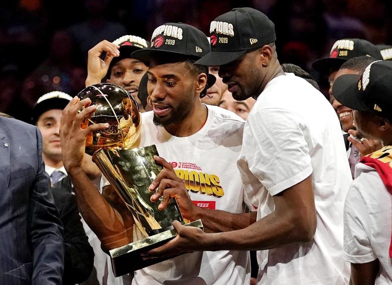 HubRaptors's tweet photo. On this day 3 years ago, the Toronto Raptors won the 2019 NBA Championship

- First non USA team to win NBA Championship

- First team in NBA History to win NBA Title with no lottery picks on the roster

- 2nd best Defensive Rating in NBA History 

-Stopped Warriors from 3-peat https://t.co/N3sv0oJMbp