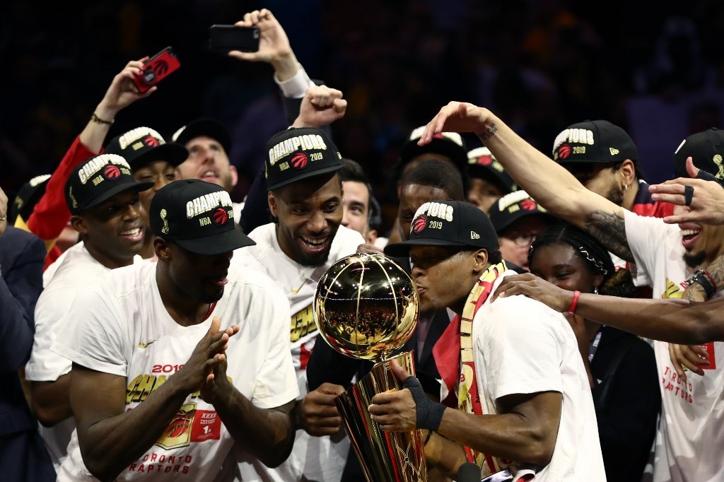 HubRaptors's tweet photo. On this day 3 years ago, the Toronto Raptors won the 2019 NBA Championship

- First non USA team to win NBA Championship

- First team in NBA History to win NBA Title with no lottery picks on the roster

- 2nd best Defensive Rating in NBA History 

-Stopped Warriors from 3-peat https://t.co/N3sv0oJMbp
