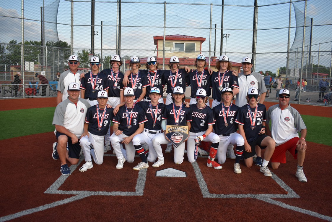 TheCoachB1's tweet photo. โ๏ธ another Championship for Citius Illinois Marucci HTG Club 15u Navy. The will and ๐ฅclub desire is so impressive with my guys @CitiusI @Marucci @Citiusbb #CitiusNation @ftrstarsseries @P15Sports @ftrstarsseries https://t.co/0VXgLGoJC7