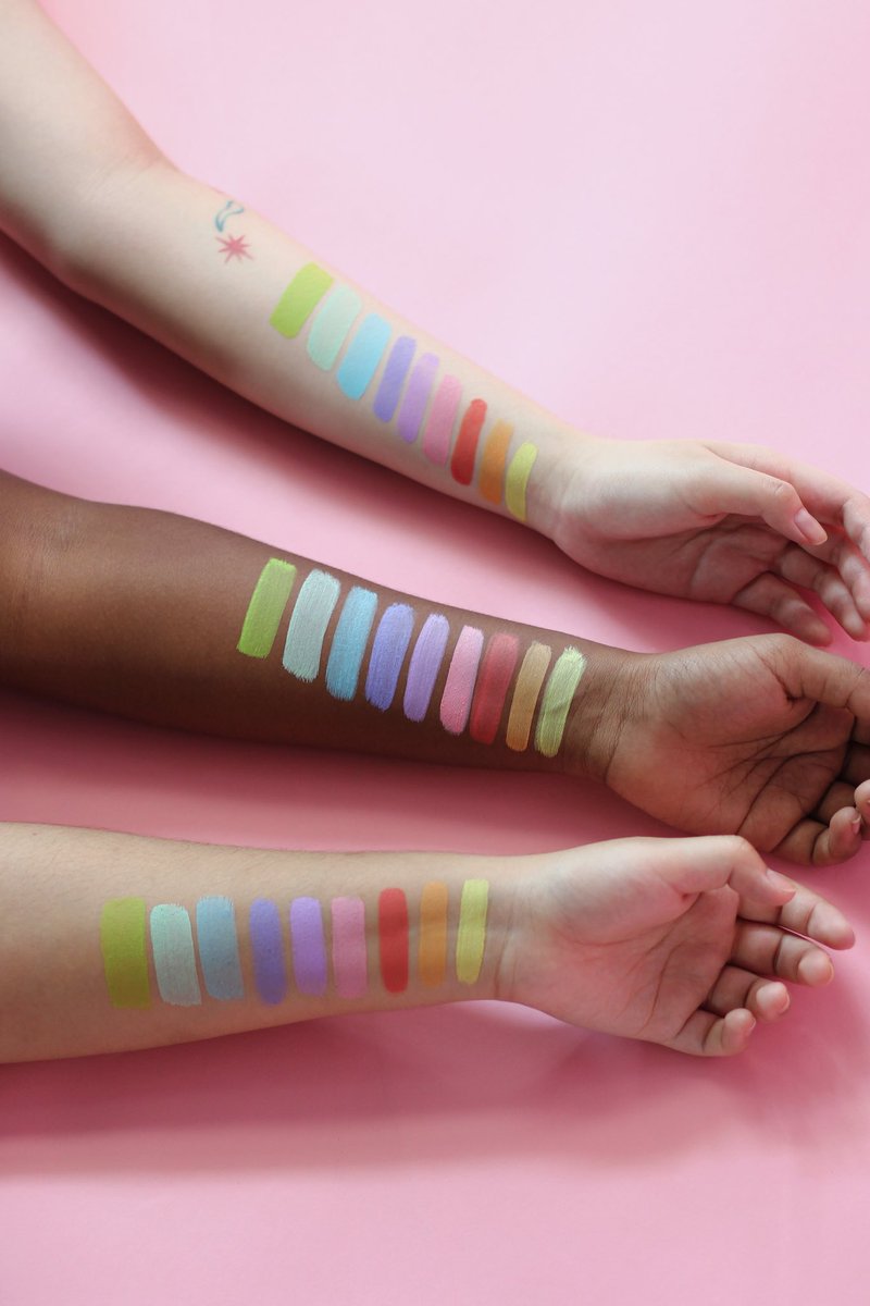 strangerousco's tweet image. 🎶I always feel like…
Somebody’s #swatching me!

Bring out your inner artist out to play with our new Mata-Mata: Soft Tears water activated liner palettes! 

#SoftTears #Strangerous #BeStrangeMakeArt