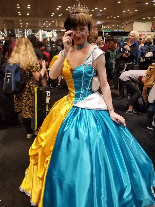 ScribbleOfAwake's tweet photo. @mindedpower  Prove the whole trans and try take down people who cosplays as genderbend. Understanding that genderbend was also part of an art. Dudes, girls and other people love it. Its not hate its love. 

https://t.co/85OBa4H4J1
https://t.co/zgjpdGffzu https://t.co/guVRmcbk7o