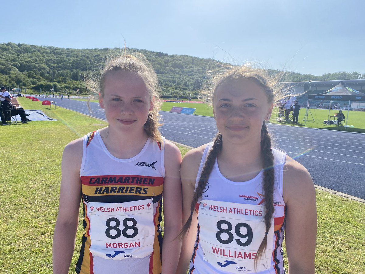 Iechyd a Lles Bro Dinefwr (@addgorffybd) on Twitter photo Great day for Bea Morgan year 8 & Macsen Toogood at the <a href="/WelshAthletics/">Welsh Athletics</a> U15s event yesterday.
Bea 4th in 100m 12.6(pb)
Macsen 3,000m in 10.18.66
Perfformiadau arbennig gan y ddau.
Da iawn chi! #athletes #runners #trackathletes Great day for Bea Morgan year 8 & Macsen Toogood at the <a href="/WelshAthletics/">Welsh Athletics</a> U15s event yesterday.
Bea 4th in 100m 12.6(pb)
Macsen 3,000m in 10.18.66
Perfformiadau arbennig gan y ddau.
Da iawn chi! #athletes #runners #trackathletes