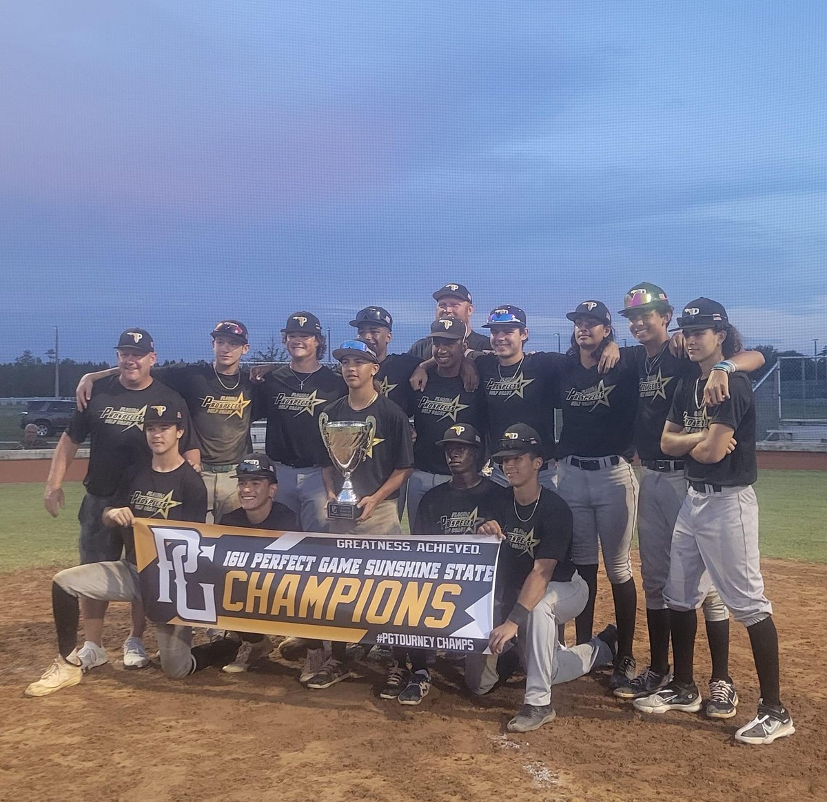 Tony Jrolf tweet media