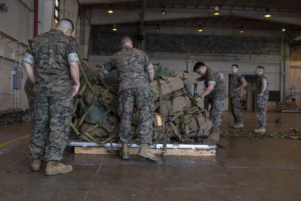 3d_MEB's tweet photo. #Marines with #3DMEB Alert Contingency Marine (ACM) Air Ground Task Force, conduct an ACM drill on Marine Corps Air Station Futenma, Okinawa, Japan, June 8, 2022. (U.S. Marine Corps photos by Cpl. Francesca Landis) #indopacific #firsttorespond #alwaysready #firsttofight #fightnow https://t.co/6m1apdODSH