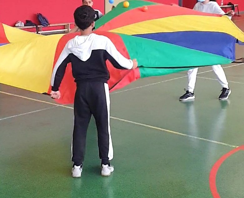 Cite_educBehren's tweet photo. Les élèves du collège en action sur le thème  "sport et handicap", après l'intervention des représentants du comité handicap 57 @Eug57 @de_stephh @SabriZeghib @nellybodo @CelinePlontz_M https://t.co/XwS5pVr1EV