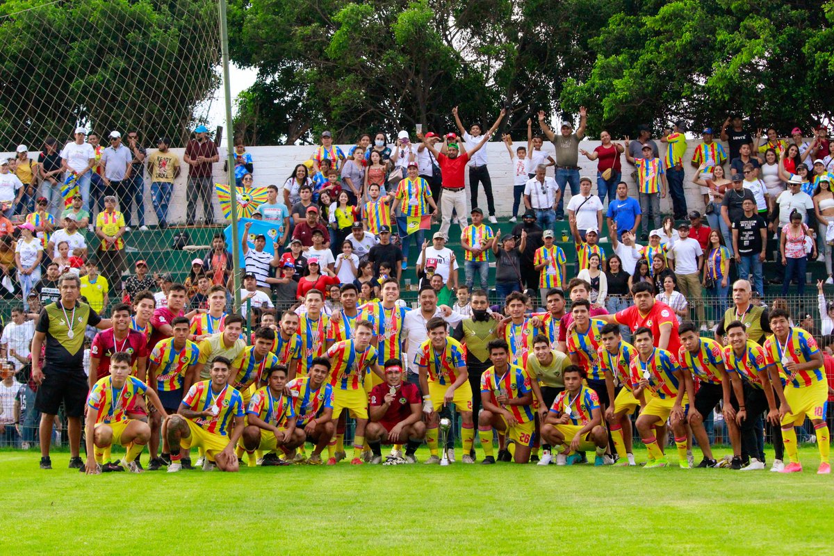 Nueve meses de <a href="/animassayula_mx/">Real Ánimas Sayula CF 🐦</a>

Un privilegio poder acompañarlos en este trayecto 📸👻

¡Gracias muchachos! Éxito en lo que sigue... #SiempreÁnimas 🔥