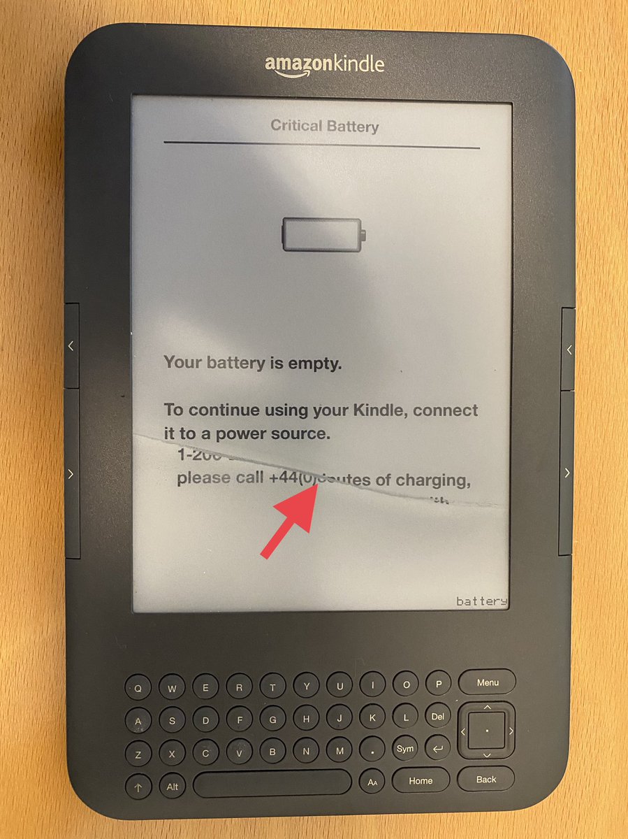GuoPeter's tweet photo. 动下手，把 #Kindle3 的电子墨水屏修好。
I fixed my #kindle3 e-ink screen! #repair 
https://t.co/RvkNFcD0YG https://t.co/TyjnhBeKxa