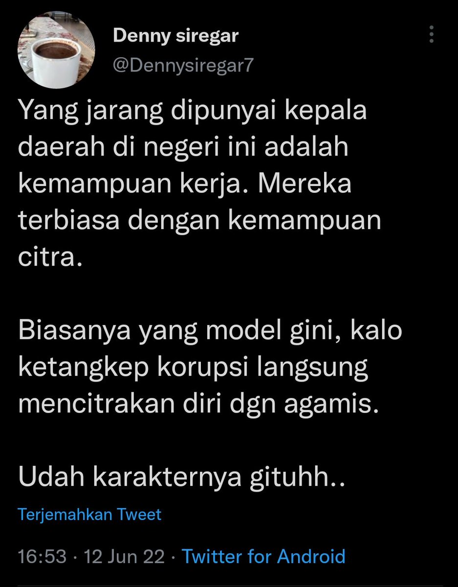 pak <a href="/jokowi/">Joko Widodo</a> 
masa lalumu diungkit deni sigar.

pak <a href="/ganjarpranowo/">Ganjar Pranowo</a> 
sampeyan disindir deni sigar
