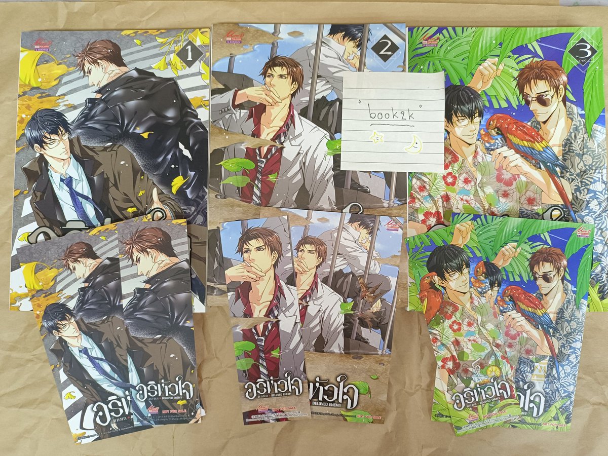 book2k's tweet photo. 🤍 #อริหัวใจ โปสการ์ด+ที่คั่น ครบ✨
(ไม่มีซีล ไม่ขีดสัน ไม่ผ่านการอ่าน สภาพดีมาก)
💛 ตำหนิ : ขัดทำความสะอาดขอบกระดาษ เนื่องจากเก็บไว้ในกล่อง ทำให้เกิดคราบฝุ่นบ้างประปราย (แต่กระดาษไม่สึกหรอ)
❤️ ราคา : 520.- รวมส่ง✨
#book2k
#นิยายวาย #นิยายวายจีน #ขายนิยายวายมือสองสภาพดี https://t.co/7nzD8gScec