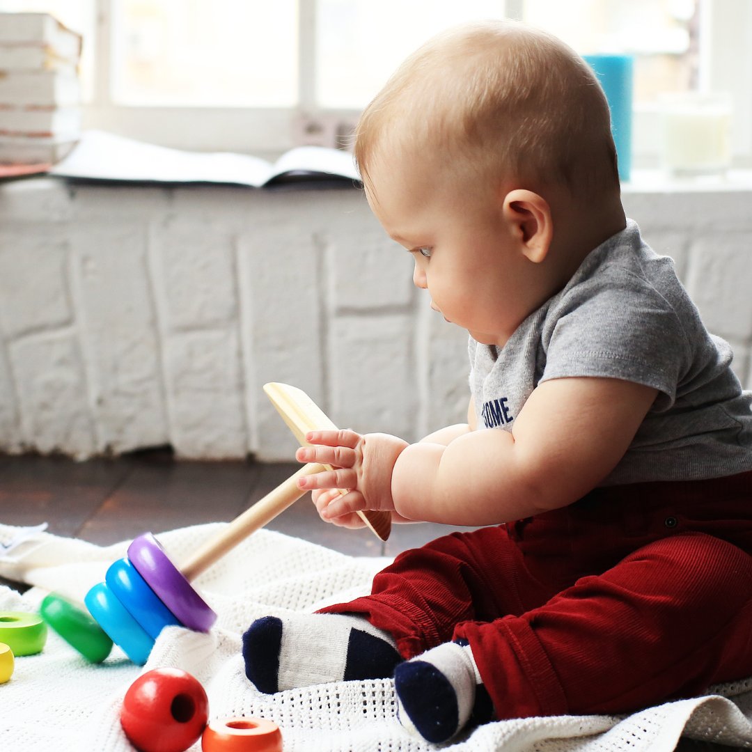 sensorybegin's tweet photo. Learning to sit is a multi-sensory experience that requires good balance and body awareness.
Holding toys while sitting can be quite challenging.
Once you can sit and rotate to the side to collect more toys you are really winning at life x https://t.co/GhVeSb0Djm