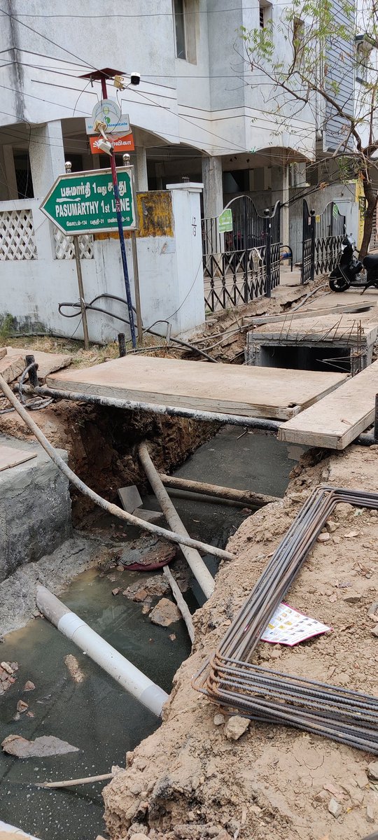Suresh81k's tweet photo. Dear Chennai Corporation,
@chennaicorp
@JkarunanithiMLA

This is Suresh, residing in Pasumarthy Street, 1st Lane, Kodambakkam.

We are looking for your help now in completing the rain water drain system construction near the street. Pls refer the image below https://t.co/gwvLfuoT2e