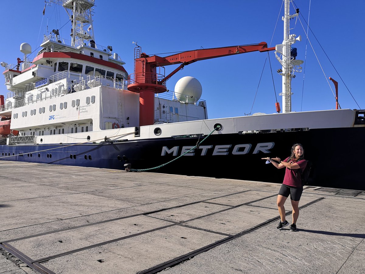 volcanomum's tweet photo. If you're interested in #tephra, #MtEtna and/or the outcome of the research cruise I participated last year #M178 #HazELNUT and attend @CoV11Crete #cov11, please come to the Milos Volcano Parallel Hall or contact me anytime 🌋🤗 https://t.co/Y4IbwZocxr