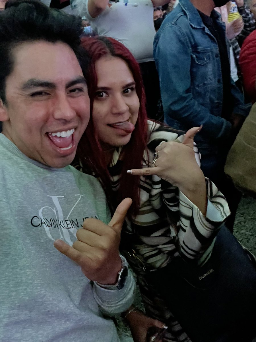 sickjos's tweet photo. Andamos ready con @loskumbiakings 🤙🏻🤙🏻🤙🏻 https://t.co/lAdTmzCkAG