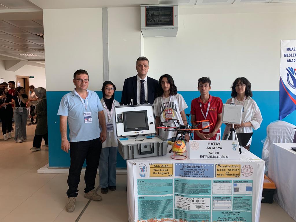 hataymem's tweet photo. İl Milli Eğitim Müdürümüz Sayın Mesut ÇERKO; Şanlıurfa'da yapılan 14. Uluslararası MEB Robot Yarışmasının Açılış Törenine katıldı. İlimiz Hatay’dan Robot Yarışmasına katılan okulların stantlarını gezen İl Müdürümüz Öğretmen ve Öğrencilere başarılar diledi.@tcmeb @mesutcerko https://t.co/3Vtc6bK38n
