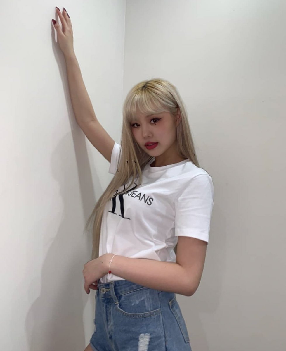 soojinspost's tweet photo. [#수진] 🖤 https://t.co/p9hcYnb17n