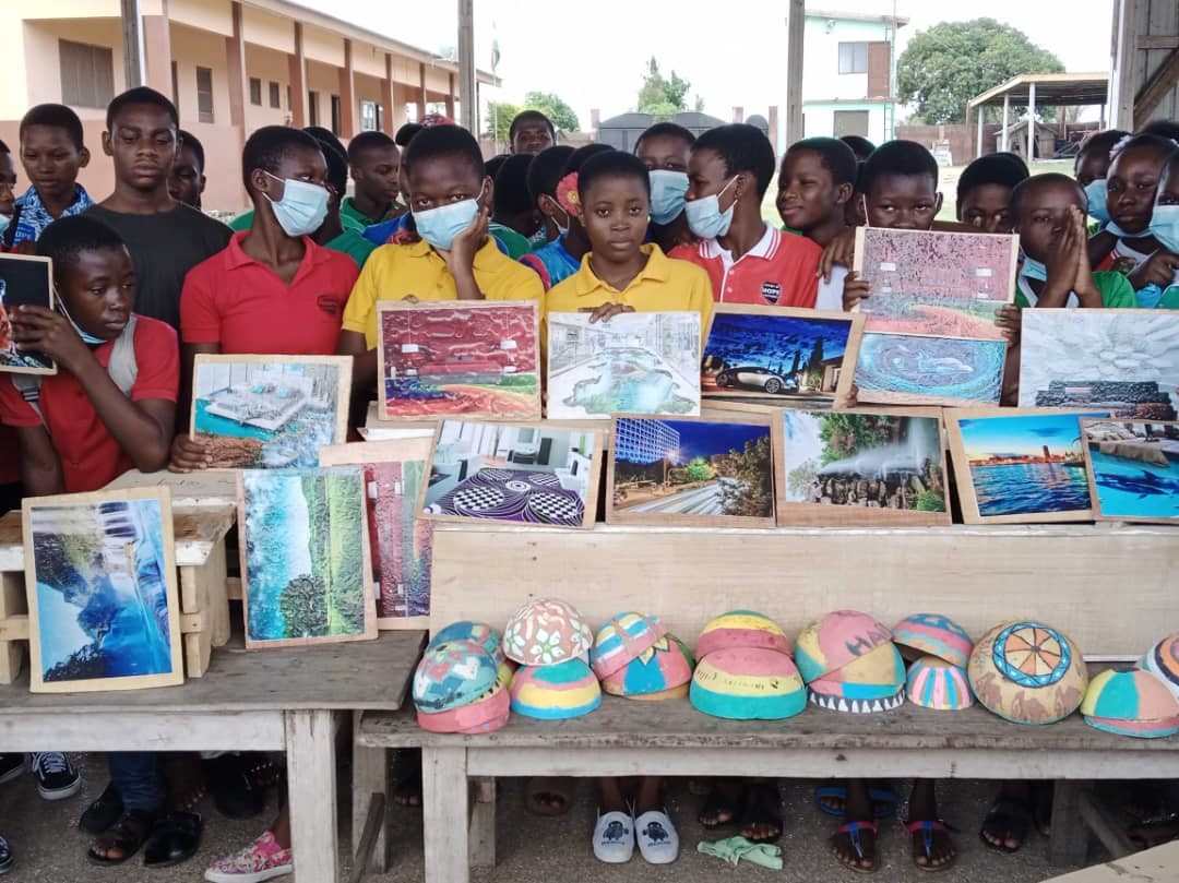 ghana_ecm's tweet photo. Haven of Hope Academy a subsidiary of Every Child Ministries – Ghana received training on making electrical extension board, T’ shirt customization (printing), epoxy designing and wood works with their facilitator, Mr. Benjamin Buadu (Home Father of Haven of Hope). https://t.co/yh6TqRi76j