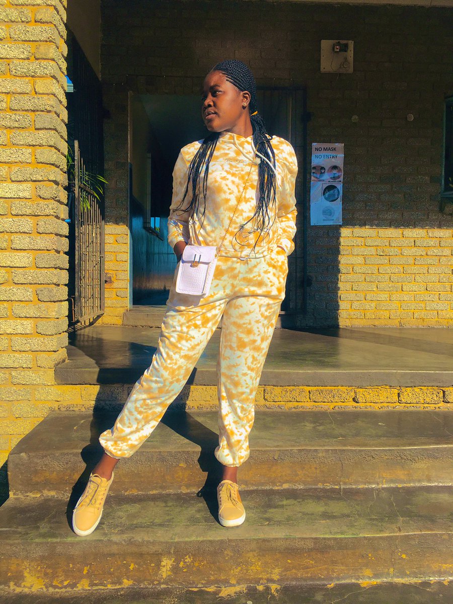 TruthReason3's tweet photo. A productive week to y’all ❤️💫 https://t.co/IrxBBPd2kq