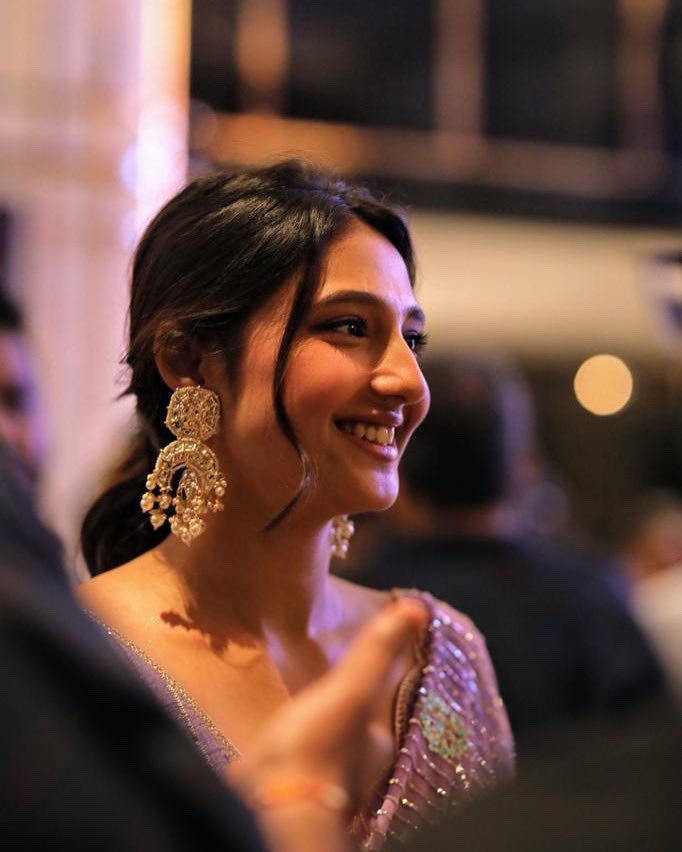 RitikaNayak_'s tweet photo. 💜✨⭐️🫰🏻 https://t.co/DFeIBhG0TR