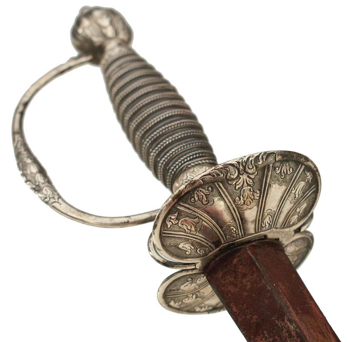 AntonyCribbLtd's tweet photo. 18th Century silver hilted smallsword &amp;a cased pair of 34bore large saw handled duelling pistols by Van Wart on the preview page for our Summer Fine Arms &amp; Armour auction https://t.co/oK91seNLFX #antiquesword #18thcenturysword #antiquepistols #duellingpistols #duel #duellists https://t.co/skkLUlj8ur
