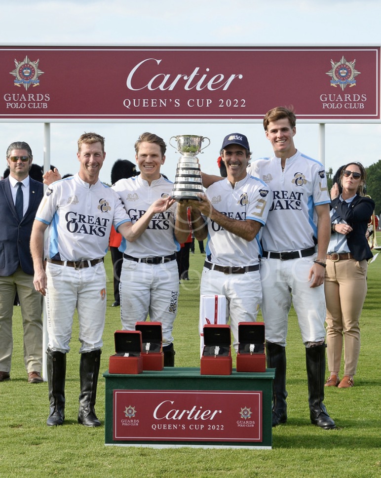 PoloTimes's tweet photo. 𝐆𝐫𝐞𝐚𝐭 𝐎𝐚𝐤𝐬 𝐋𝐞𝐬 𝐋𝐢𝐨𝐧𝐬 𝐂𝐥𝐚𝐢𝐦 @Cartier 𝐐𝐮𝐞𝐞𝐧’𝐬 𝐂𝐮𝐩
𝘌𝘹𝘵𝘳𝘢 𝘤𝘩𝘶𝘬𝘬𝘢 𝘤𝘭𝘪𝘯𝘤𝘩𝘦𝘳 𝘣𝘺 𝘉𝘦𝘪𝘮
Click here to read more from the Final: https://t.co/xCtWq6dJPO
📸 @ImagesofPolo
#polo #polotimes #guardspolo #highgoal https://t.co/BjpqVxnNWY