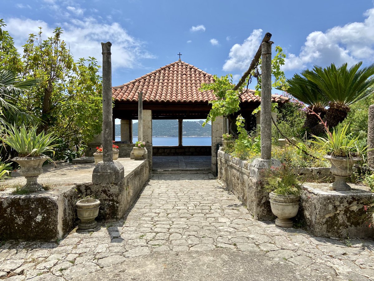 EstherChristina's tweet photo. Arboretum Trsteno und Ston mit der zweitgrößten, erhaltenen Wehrmauer der Welt.
#Urlaub #Kroatien https://t.co/hrTedhDjyq