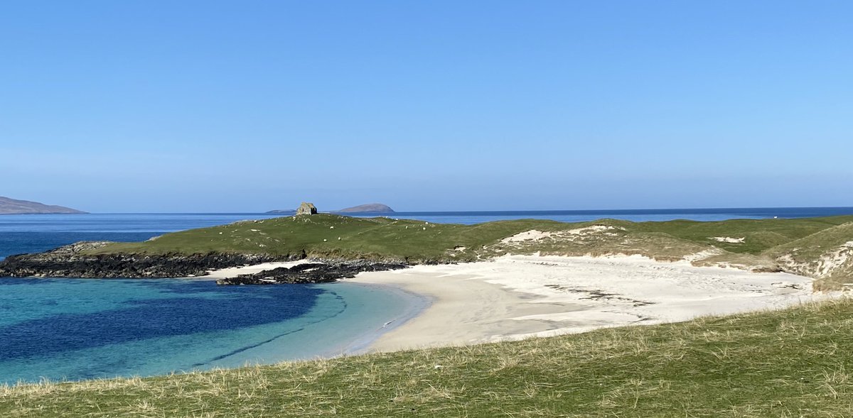 PeterCruttenden's tweet photo. Outer Hebrides April 2022 https://t.co/dRI8RQyWJw