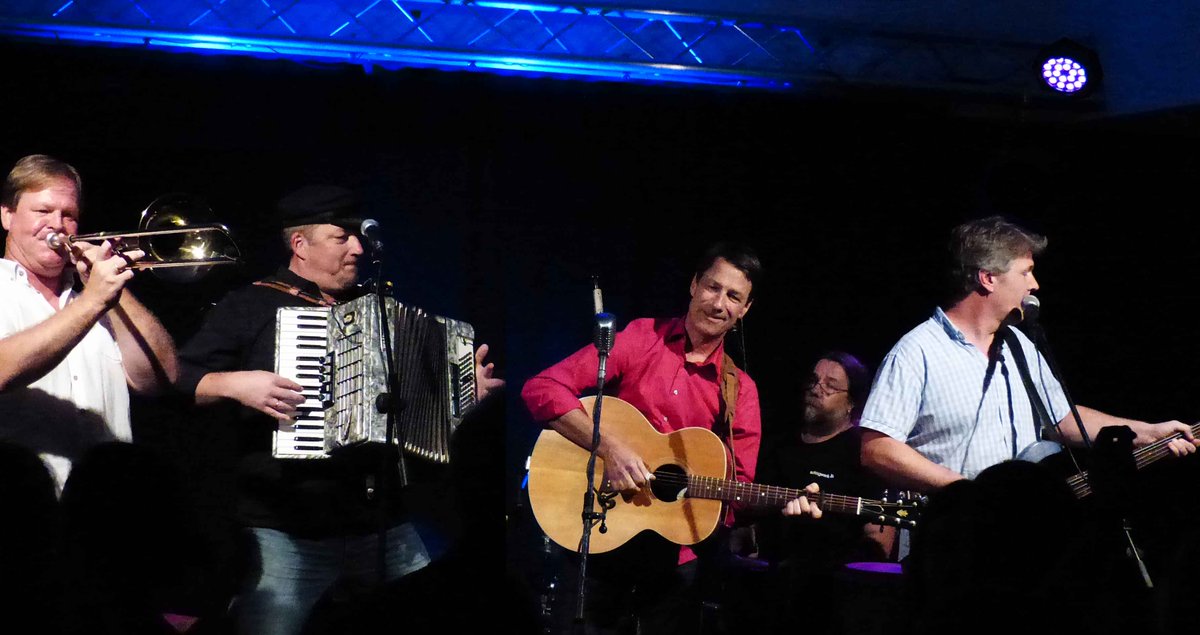 DieFabrikFFM's tweet photo. Polka-Blues mit Goldstück gibt es am Dienstag, 14. Juni, Open-Air im lauschigen Innenhof der Fabrik bei kühlen Getränken und leckerem Essen. Tickets auch an der Abendkasse. 
https://t.co/33mOgEQqiV https://t.co/3nFxljPEYv