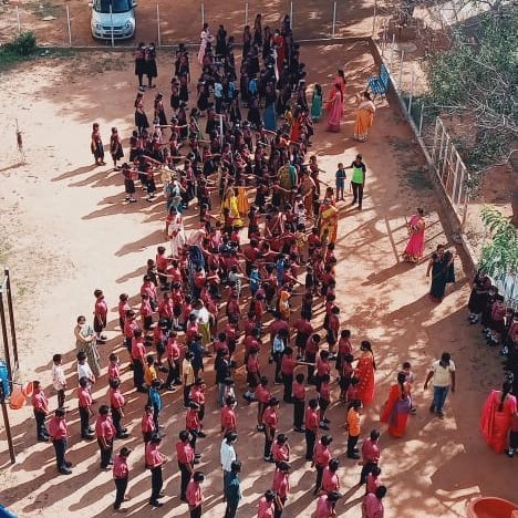 SGSUGJRM's tweet photo. #sreenidhiglobalschool #gajularamarambranch #schoolreopens2022 https://t.co/wbJvkiio8C