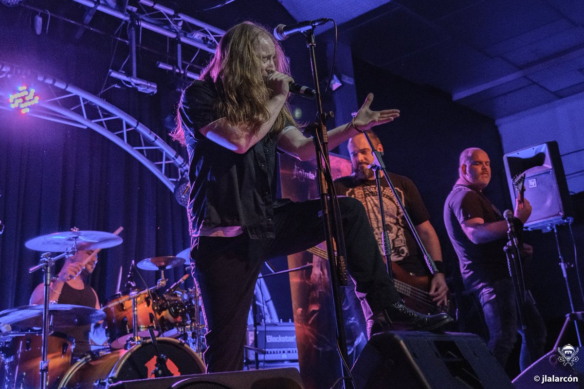 En poco más de 10 días de nuevo sobre las tablas, ¿Os veremos allí? 25 de junio en el Condado Rock en Rociana del Condado (Huelva) junto a <a href="/KAELISband/">KAELISband</a>  y <a href="/pinballwizardbd/">Pinball Wizard</a> y gratis! 

📷 José Luis Alarcón 

#condadorock2022 #heavymetal #conciertos #metal