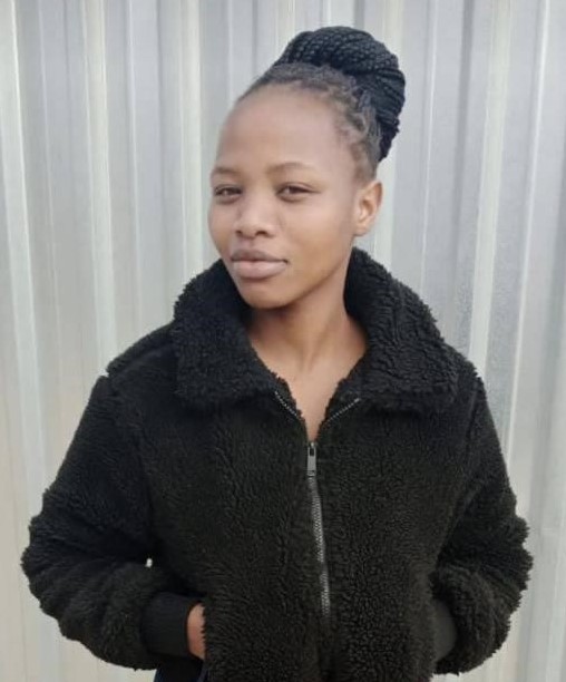 UFSweb's tweet photo. UFS Qwaqwa Campus student still missing
 
The management of the University of the Free State (UFS) is working closely with the South African Police Service (SAPS) to find Kwandiswa Masibonge Xaba, a first-year student studying on the Qwaqwa Campus who went missing on 4 June 2022. https://t.co/cJt0fKr4PS