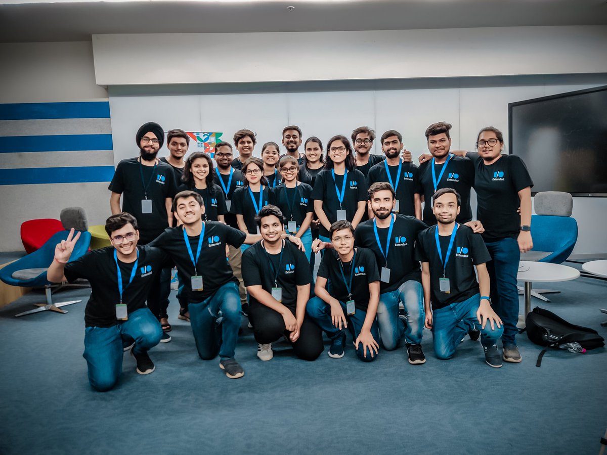 carrycooldude's tweet photo. Yesterday Did an awesome event  #GoogleIO2022 Extended Raipur X @GDGRaipur 
Where we get to know about new updates on
- @materialdesign 
- Jetpack Compose
- @Android https://t.co/H3f1EnbEh7