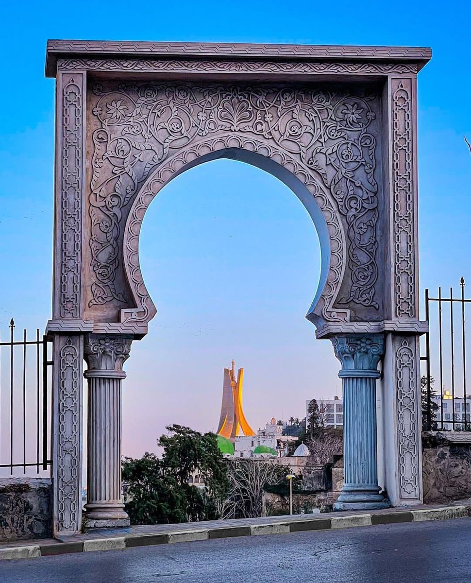 Urkueen tweet picture