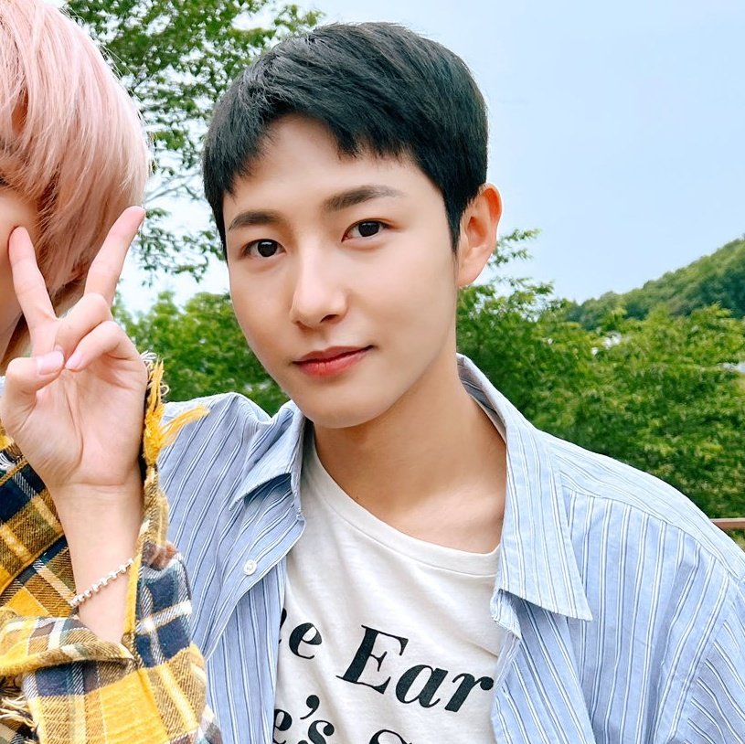 renjun so handsome 💞