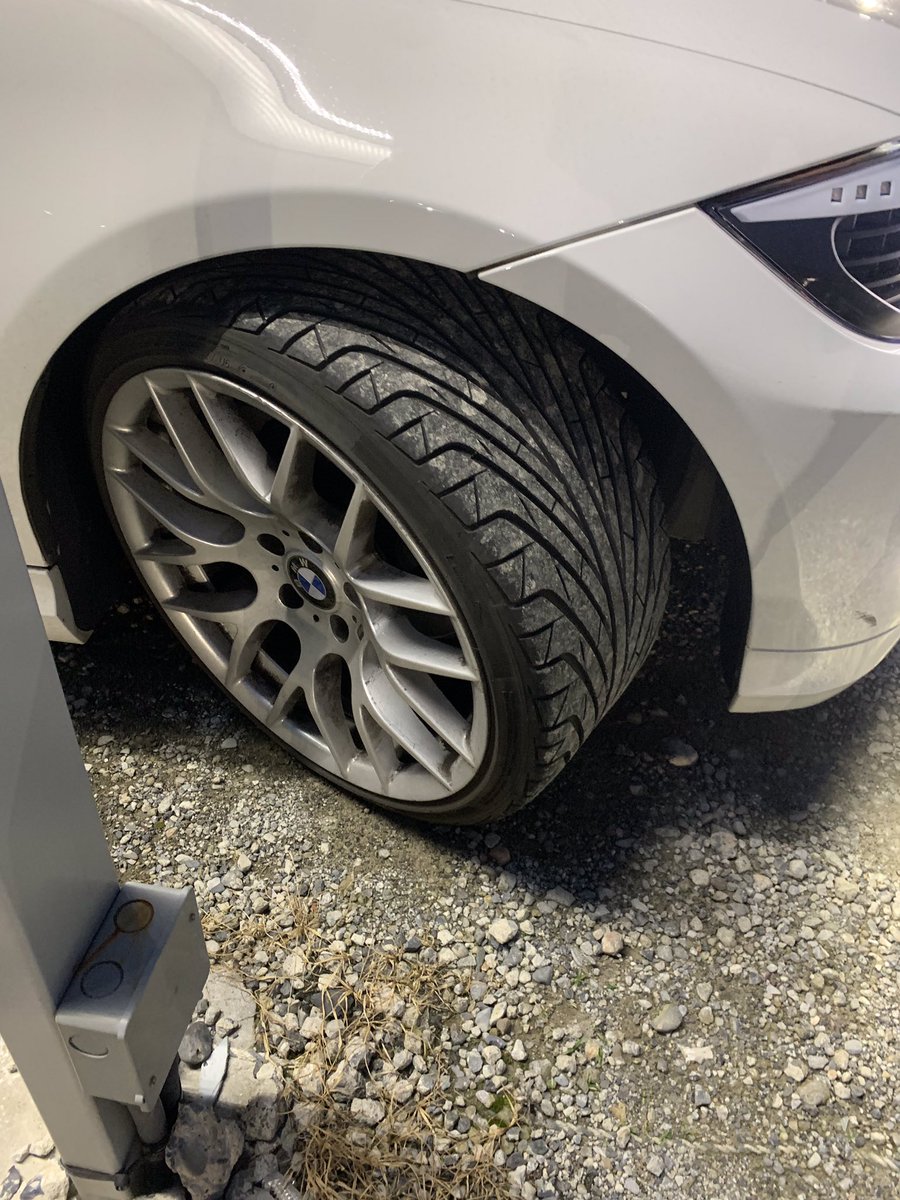 BMW320i
車検令和6年1月まで
45マン
東京都から
#拡散希望
#車売ります
#委託販売