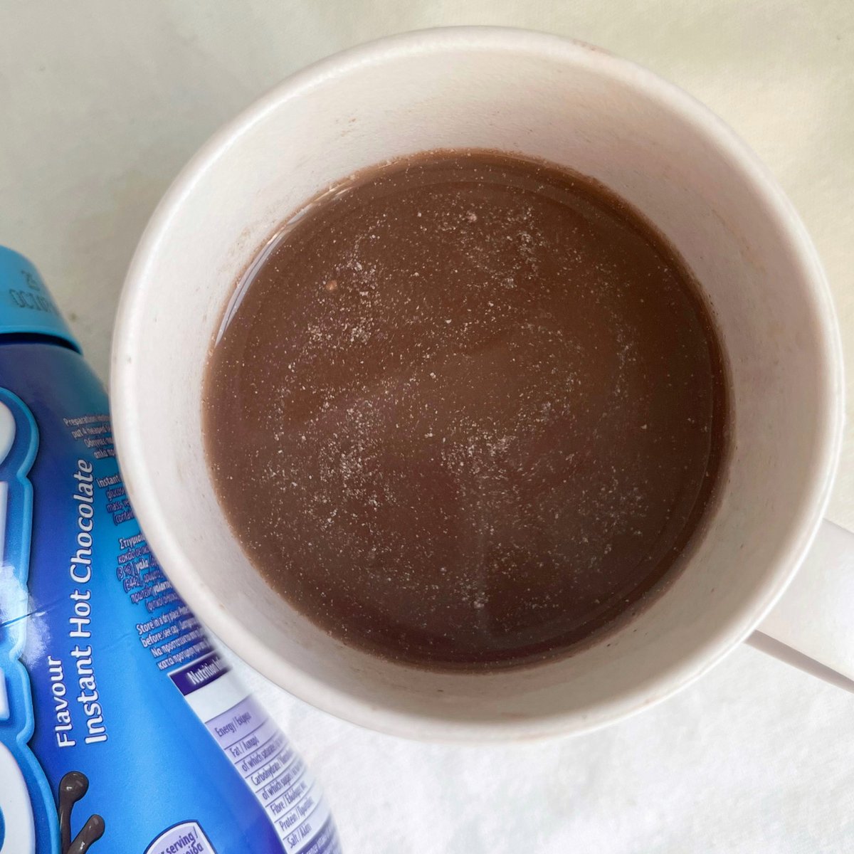 DaddyDontknowth's tweet photo. อะไรที่เป็นโอริโอ้นี่ มันอร่อยจริงๆนะ อันเป็น Hot chocolate ที่หอมนัวร์สุดๆ เข้มข้นมาก มีความคุกกี้แอนด์ครีม ดื่มแบบร้อนคือลื่นคอมาก รสชาติอร่อยกล่อมกล่อม ไม่หวานจนแสบคอ ตัวนี้เป็น 3 In 1 เติมน้ำร้อนชงแปปเดียวก็ได้กินแล้ว อากาศแบบนี้กินแล้วฟิลมากก ได้มา 199 บาท ถูกสุดในตลาดแล้ว https://t.co/GBiHUt4mnc