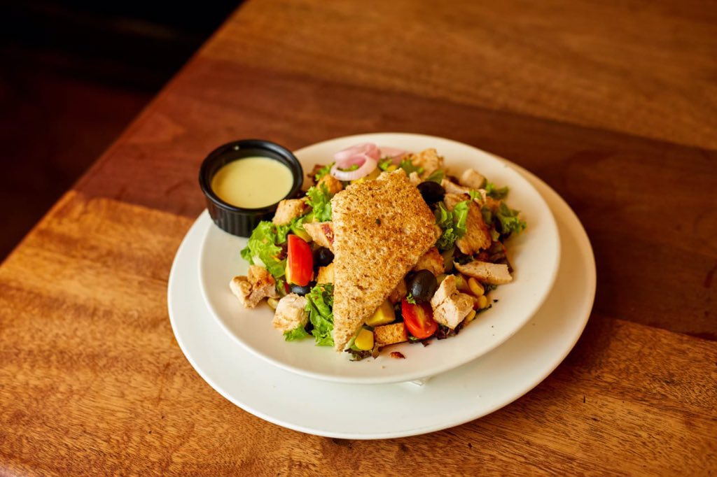 CafeMocca04's tweet photo. Feeding you healthy food is a priotity☺️,our veg menu is here to suite you.🥦🥒🥬🥗
Have “Roasted cauliflower, broccoli n french beans with herbs” 
.
Visit us today at NIC building  

Contact: 0703008523 
Order online from our website and get 15%discount 
https://t.co/mI7XDQsv86 https://t.co/57Tcofb8hN