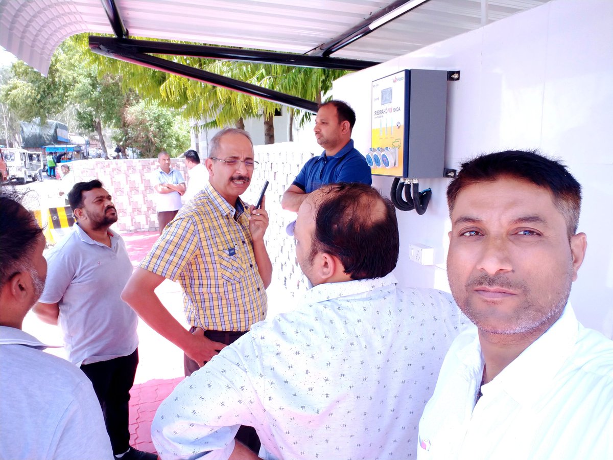 HighwayConcess1's tweet photo. In order to promote the usage of #environmentally friendly #electricvehicles , a Free E.V charging station has been set up at Amlaha Toll Plaza by team #DBCPL of #HC1.
#HighwayConcessions #MadhyaPradesh #Sustainability #EVCharging #electricvehicles #EVChargingStation #gogreen https://t.co/Xn6fqftH3A