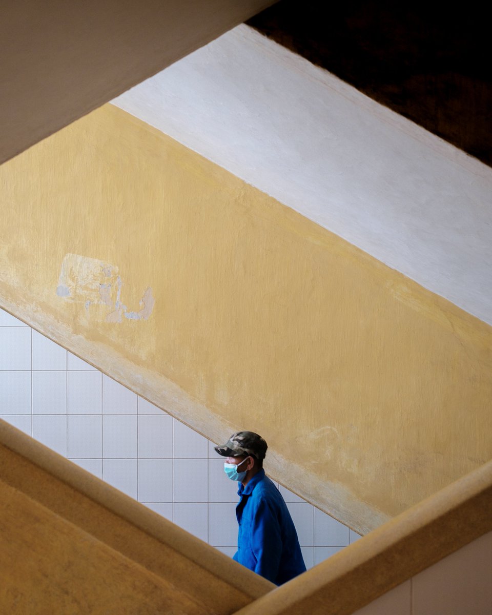 🔵🟡 #supportukraine | #streetphotography #fujifilm #vietnamstreets #vietnam #xpro3 #xf23mm14LM