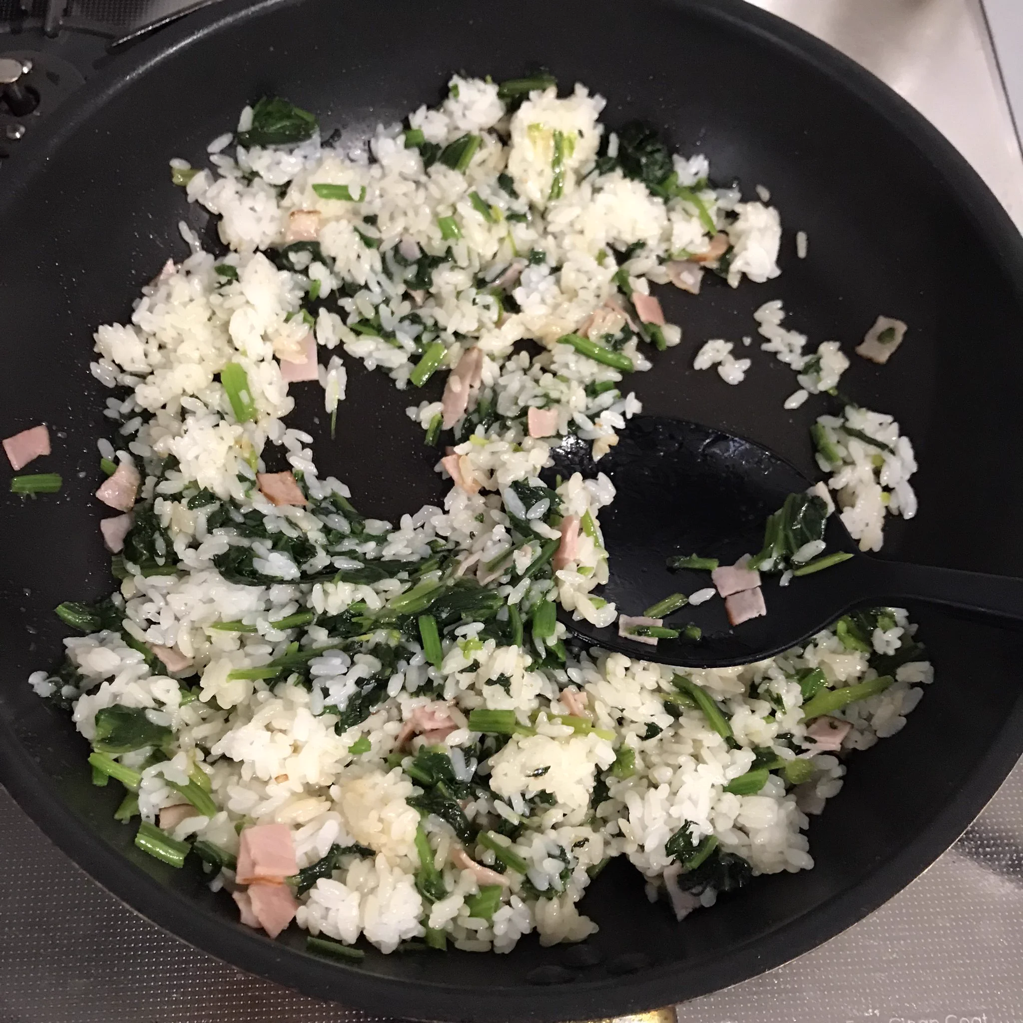 ほうれん草がもりもりいけちゃう？！作り方が簡単&とっても美味しそうなほうれん草レシピ！