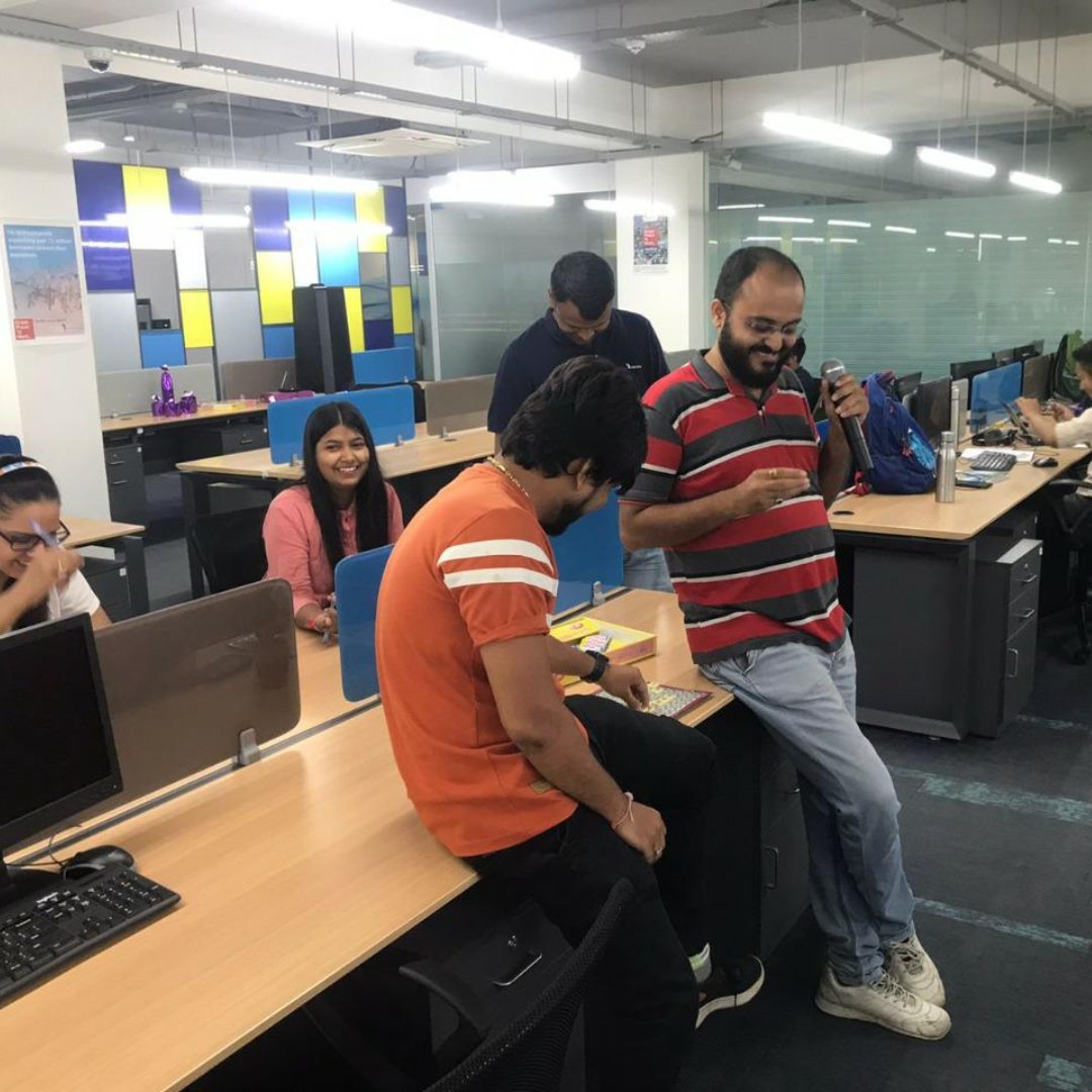CraftSilicon_IN's tweet photo. A glimpse of Fun Friday!!!!!!
Let's get into the groove and while we head towards the weekend, here is the STRESS DETOX for us, T-A-M-B-O-L-A !
#friday #employeengagement #employees #craftsilicon #craftsiliconasia #microfinance #teamengagement #financialservices #team https://t.co/BhztJWYXef